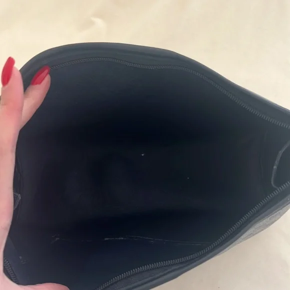 Gucci Bag - Picture 10 of 14